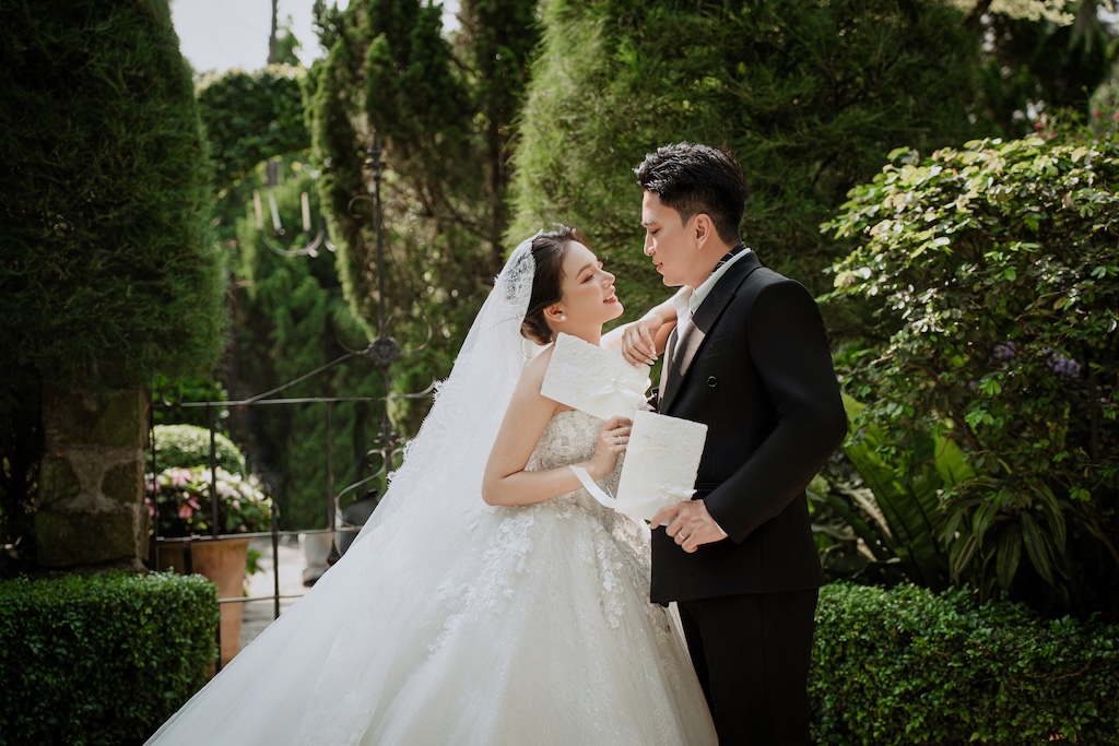 Phú Hòa và Gia Bảo chụp ảnh cưới